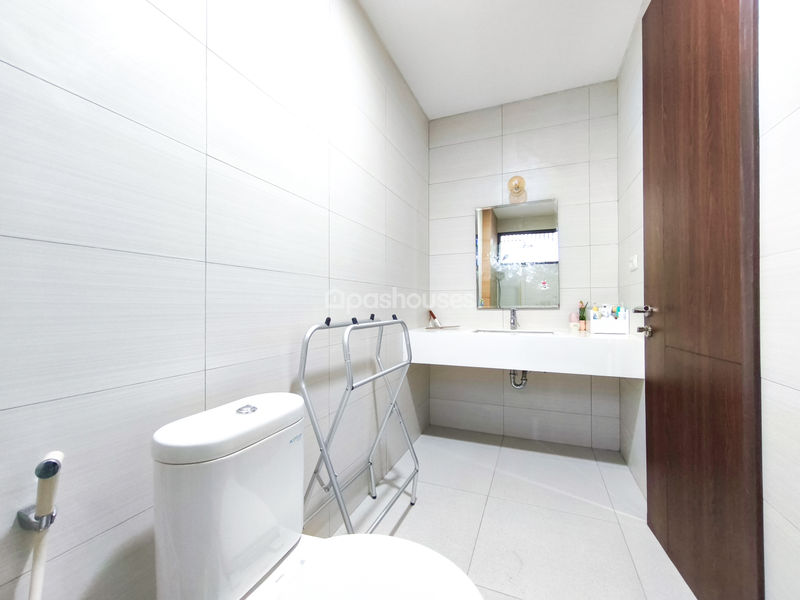 Perumahan Suvarna Sutera Cluster Andara