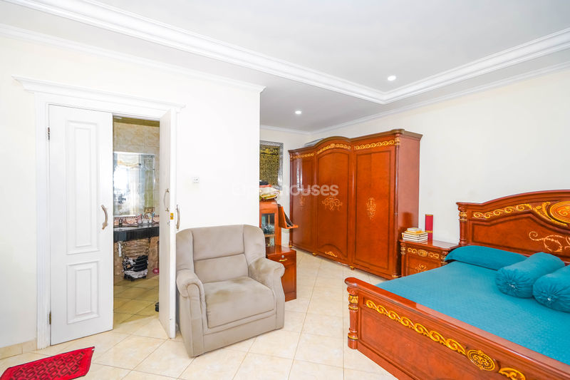 Perumahan Raffles Hills Blok I5