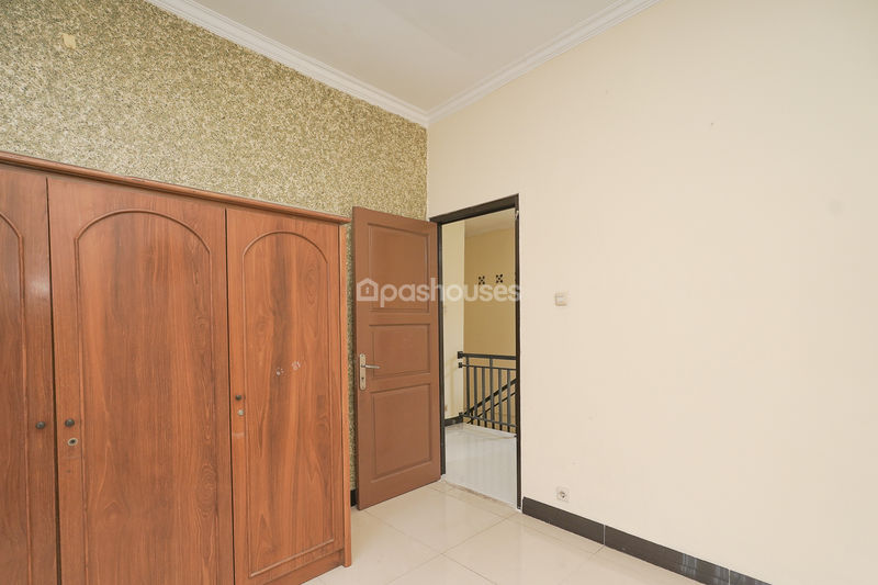 Perumahan Jatiwaringin Mansion No. 35
