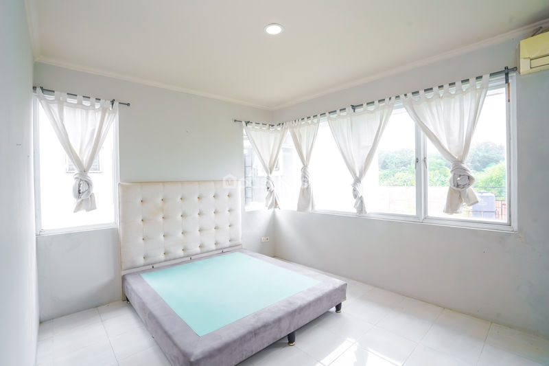 Komplek Mahogany Residence Depok Blok E10