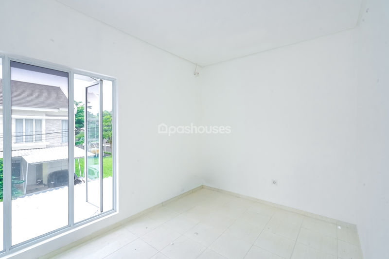 Paradise Serpong City Cluster Voyage Blok P12 No.11