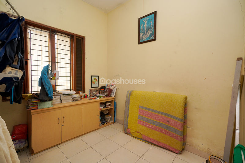 Perumahan Dukuh Zamrud, Blok T3 No.1