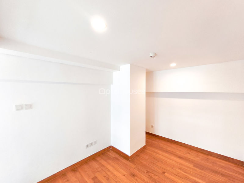 Apartemen Kingland Avenue Tower Venetian