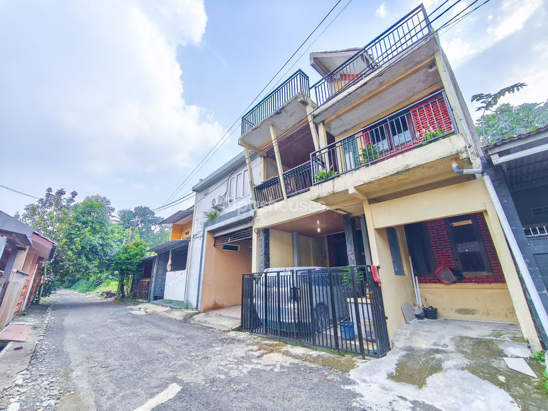 Perumahan Bukit Mekar Wangi Blok C17 No.28