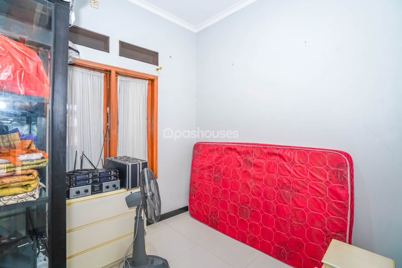 Perumahan Puri Gading Villa Tampak Siring Blok B4