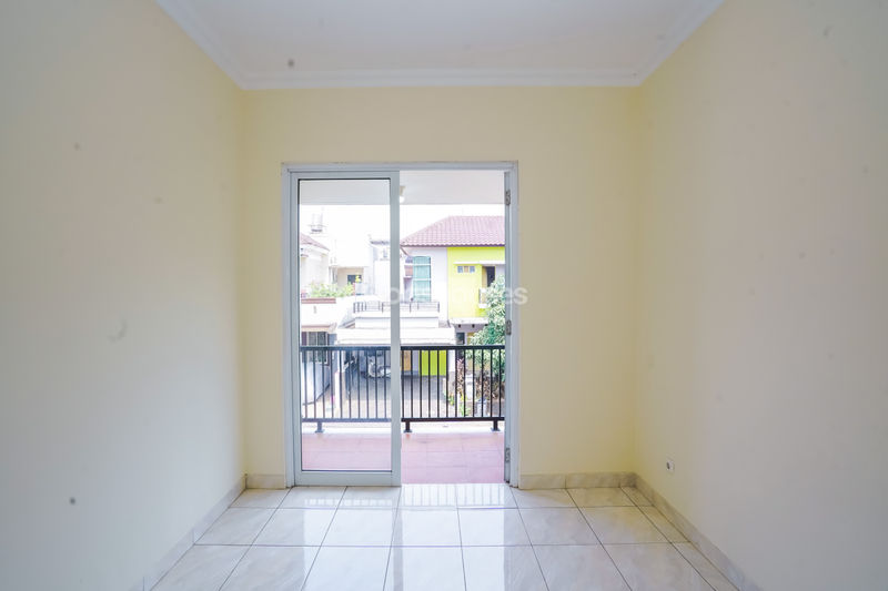 Telaga Golf Sawangan Cluster Espanola