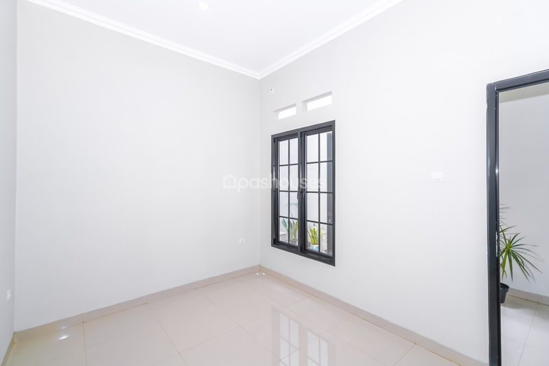 Komplek Megapolitan Cinere Blok J No.334 