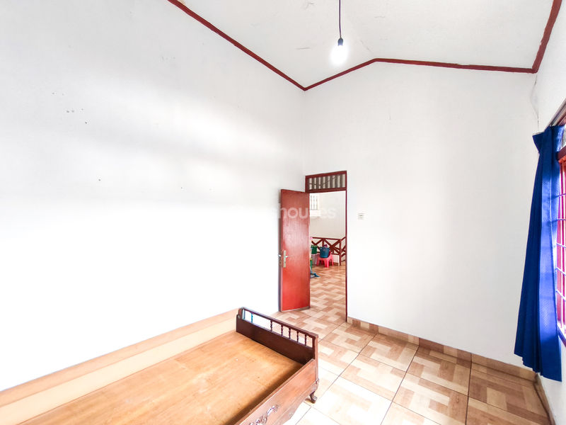 Bintaro Jaya Sektor 5 No.18