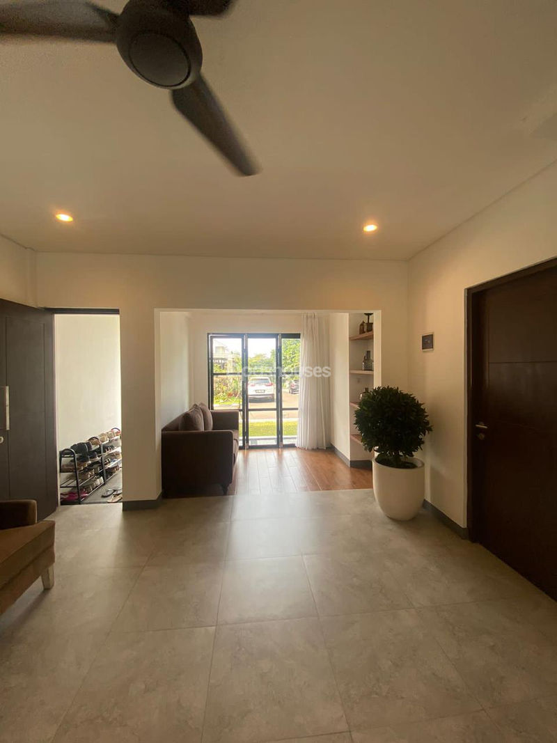 Windelrio Townhouse