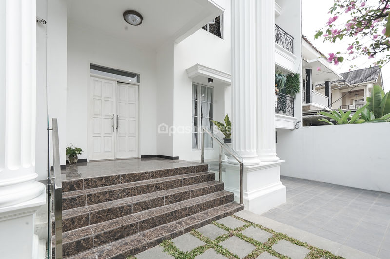 Perumahan Mediterania Regency Cikunir