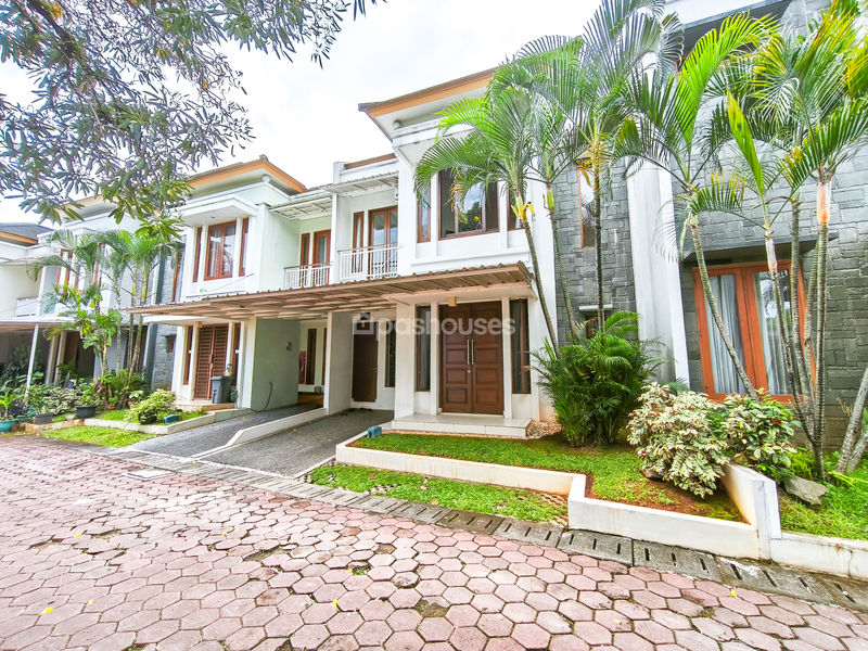 Perumahan Indraprasta Townhouse Blok C No.7