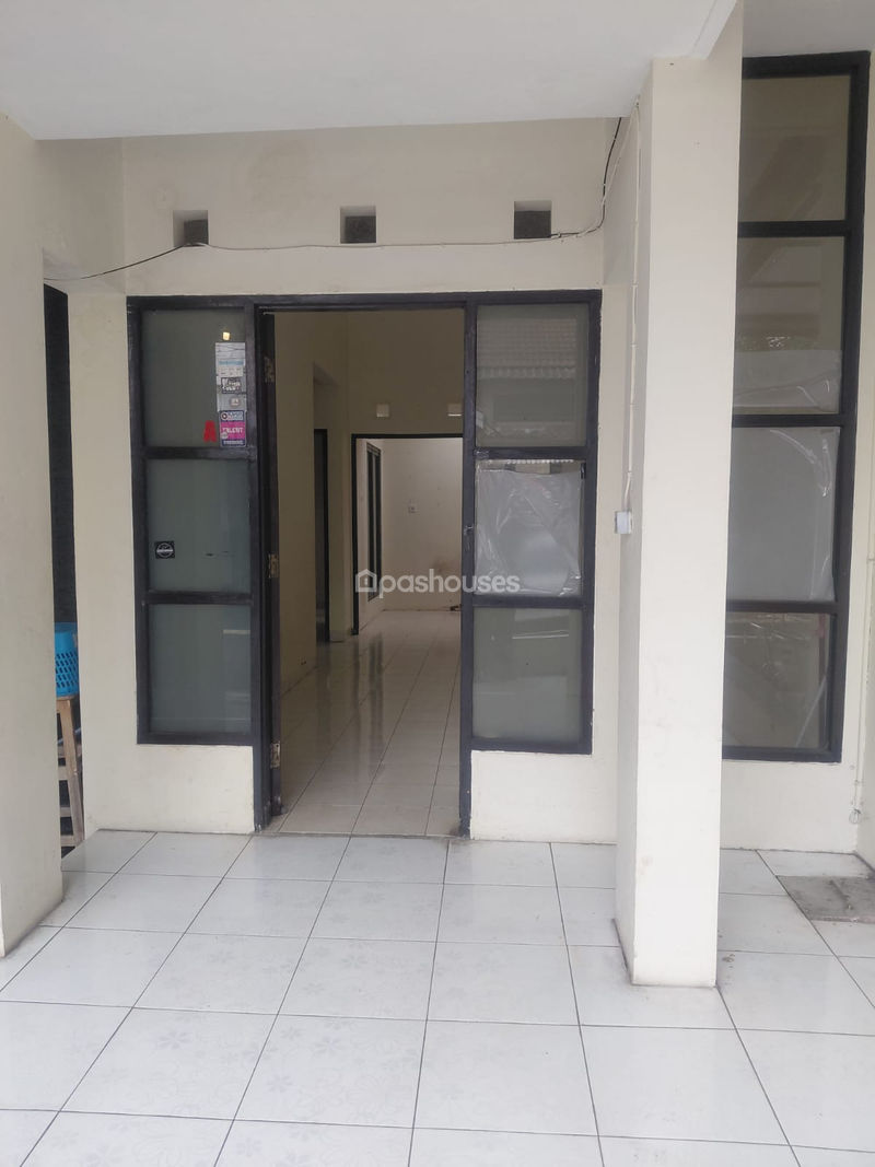 Graha Raya Cluster Celesta Blok I No.17