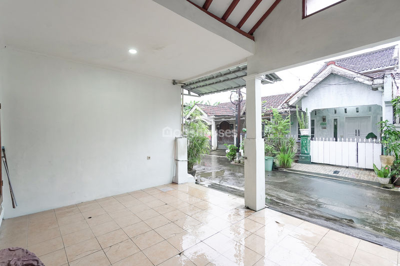 Perum Villa Anggrek Blok C No.20