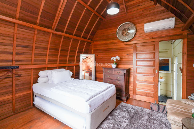 Villa Saung Ibu Bogor