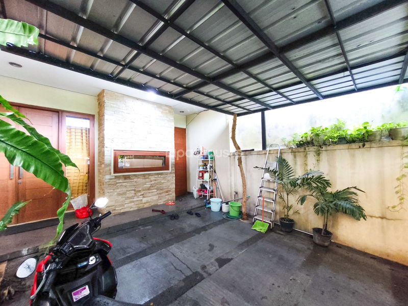 Jalan Gunung Raya Dalam Kav.5