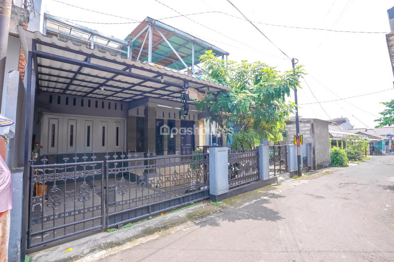 Jalan H.Naim Depok