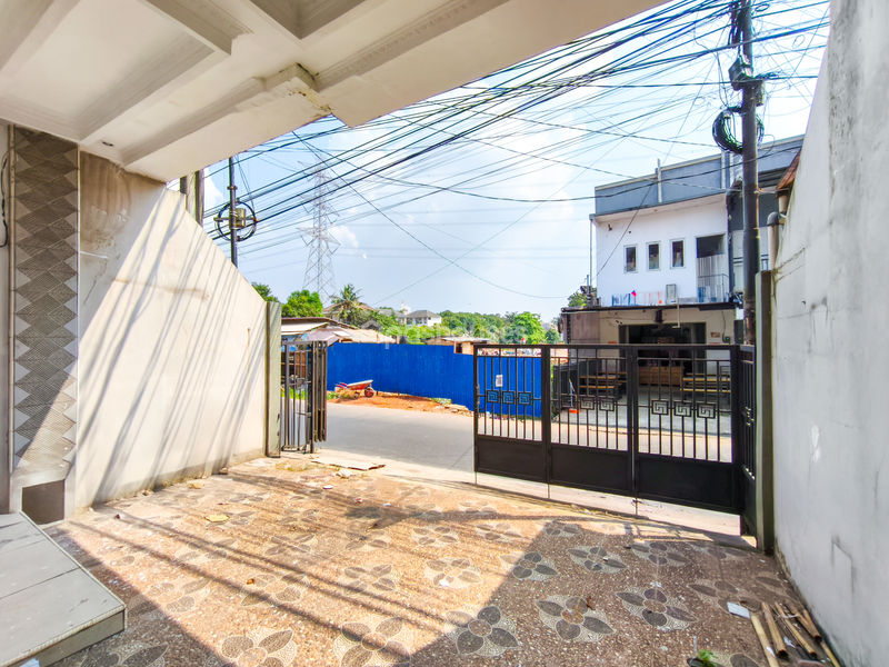 Jalan Caringin Rangkapan Jaya
