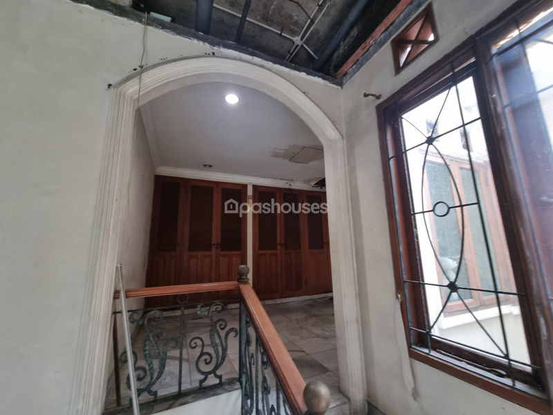 Jalan Puncak Pesanggrahan