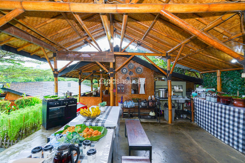 Villa Saung Ibu Bogor