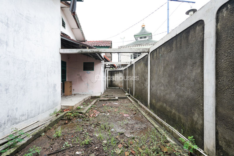 Jalan Alexindo No.11 Bekasi