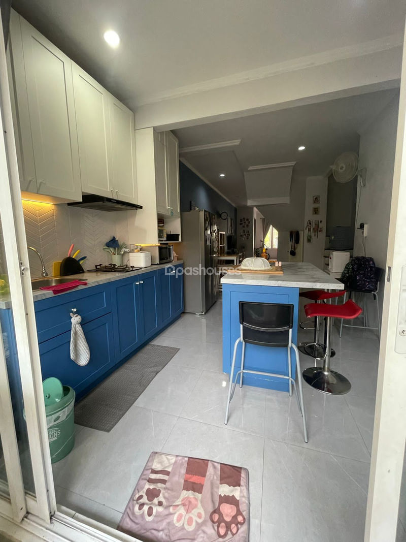 Jalan Lestari VI No.18A