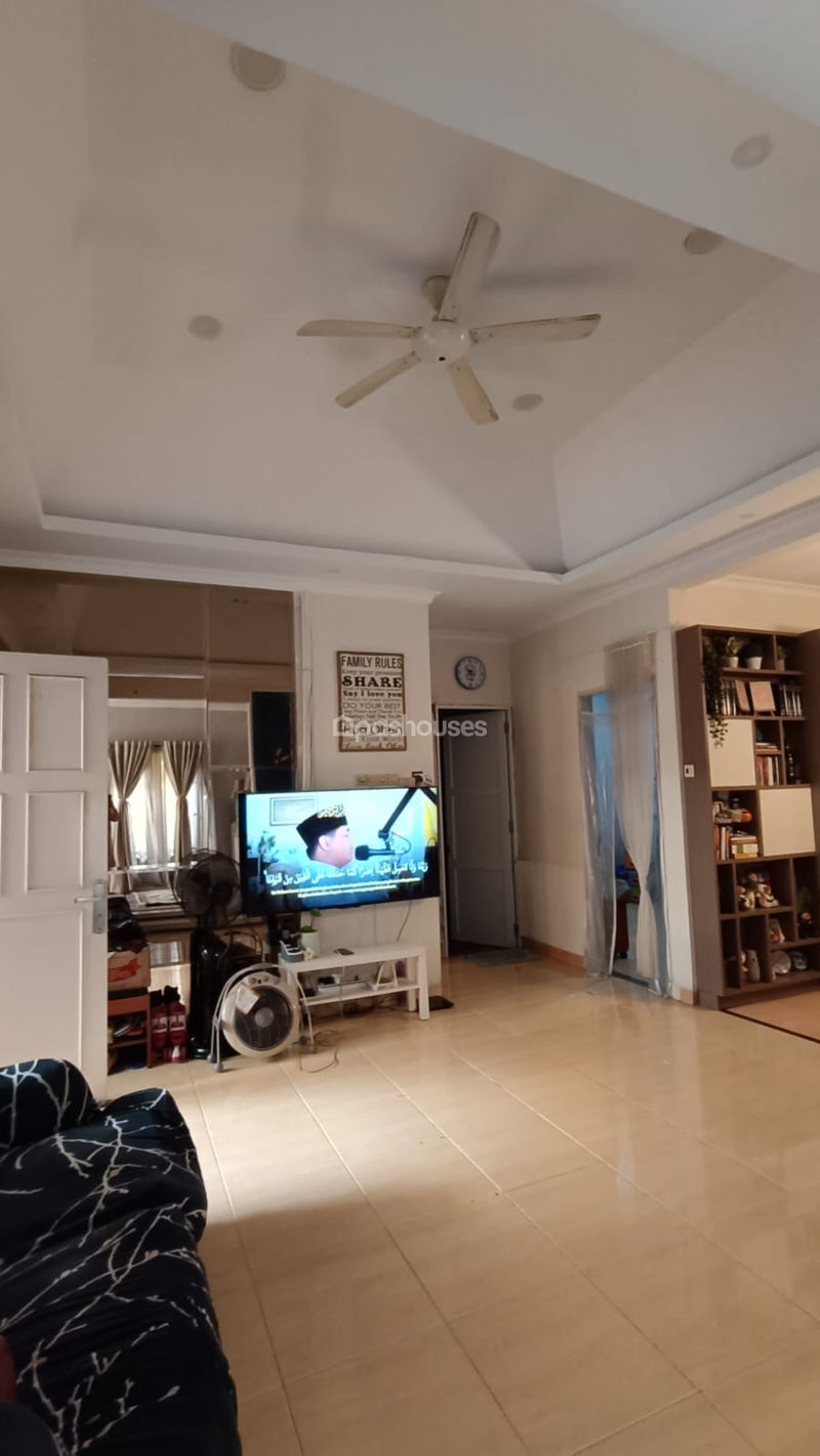 Perumahan Taman Nirwana Blok G No.12