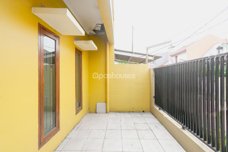 Perumahan Dukuh Zamrud Blok I-21 No.61