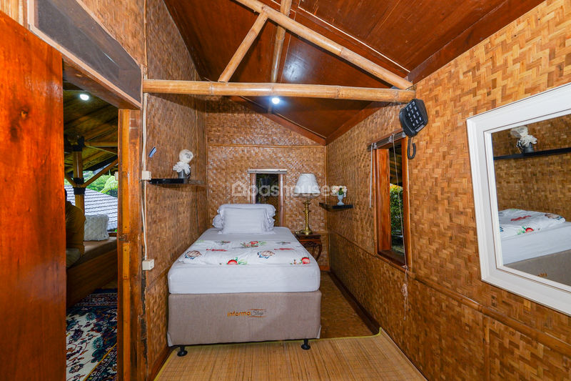 Villa Saung Ibu Bogor