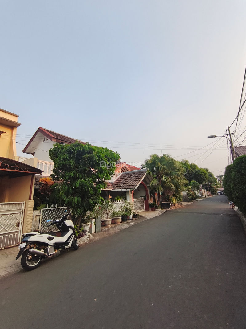 Jalan Barata Tama No.216