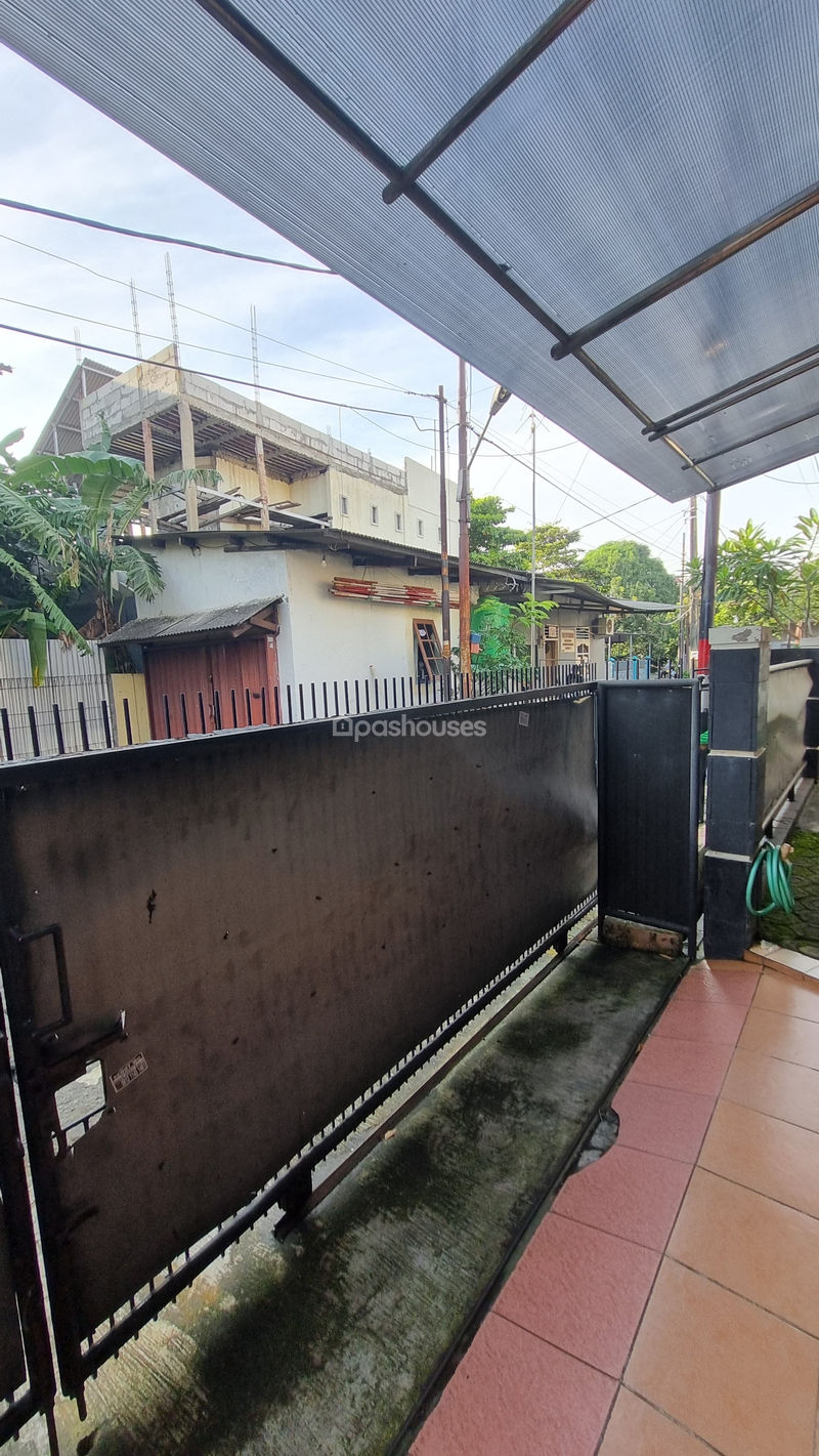 Komplek Pemda Jatiasih Blok B No.17
