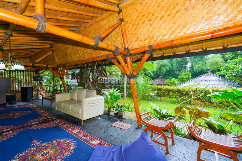 Villa Saung Ibu Bogor