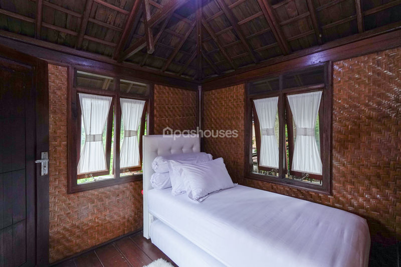 Villa Saung Ibu Bogor