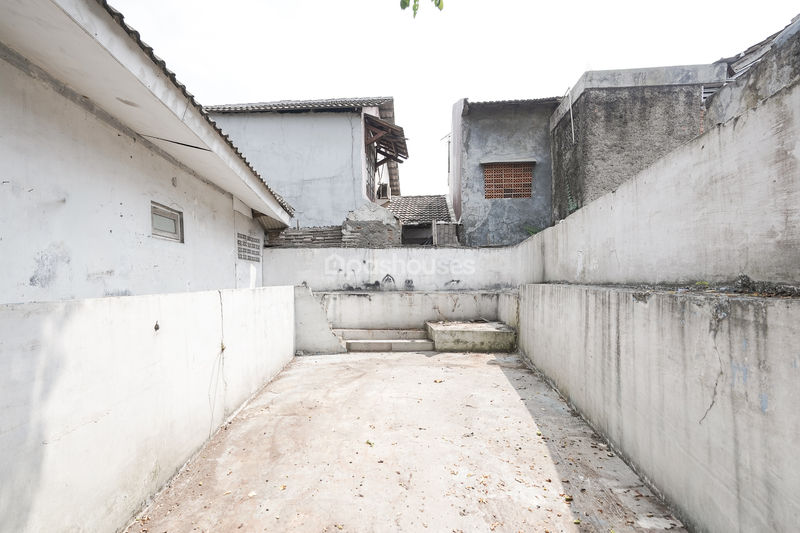 Jalan Permata V Blok D5 No.1A Bekasi