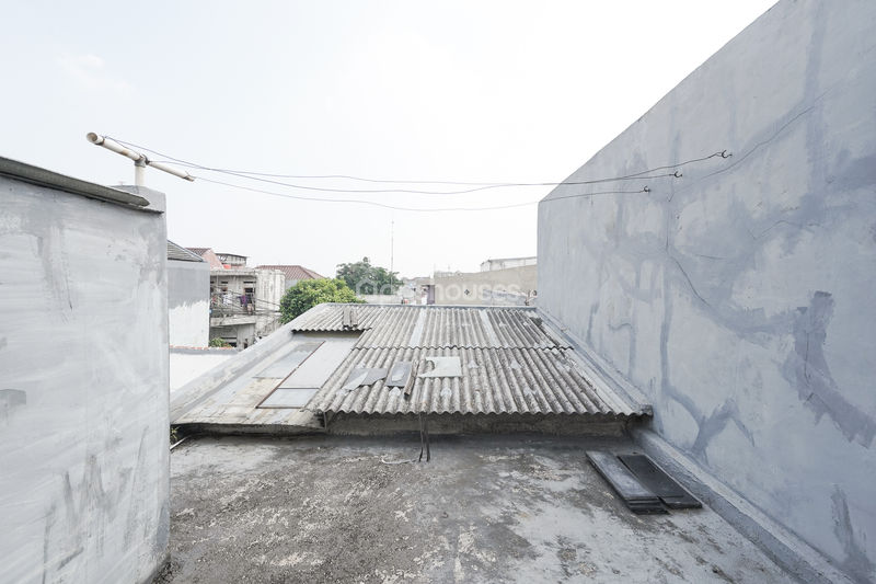 Jalan Padat Karya Gang V No.87