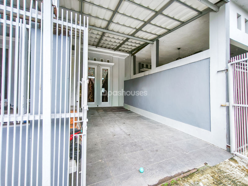 The Grand Sentul Cluster Primrose