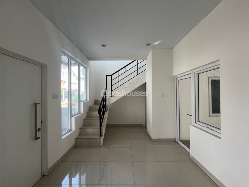 Familia Urban Cluster Dharmawangsa Blok CC No.16