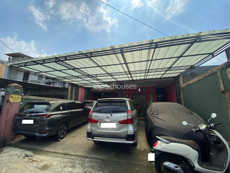 Jalan Adil II Cipayung