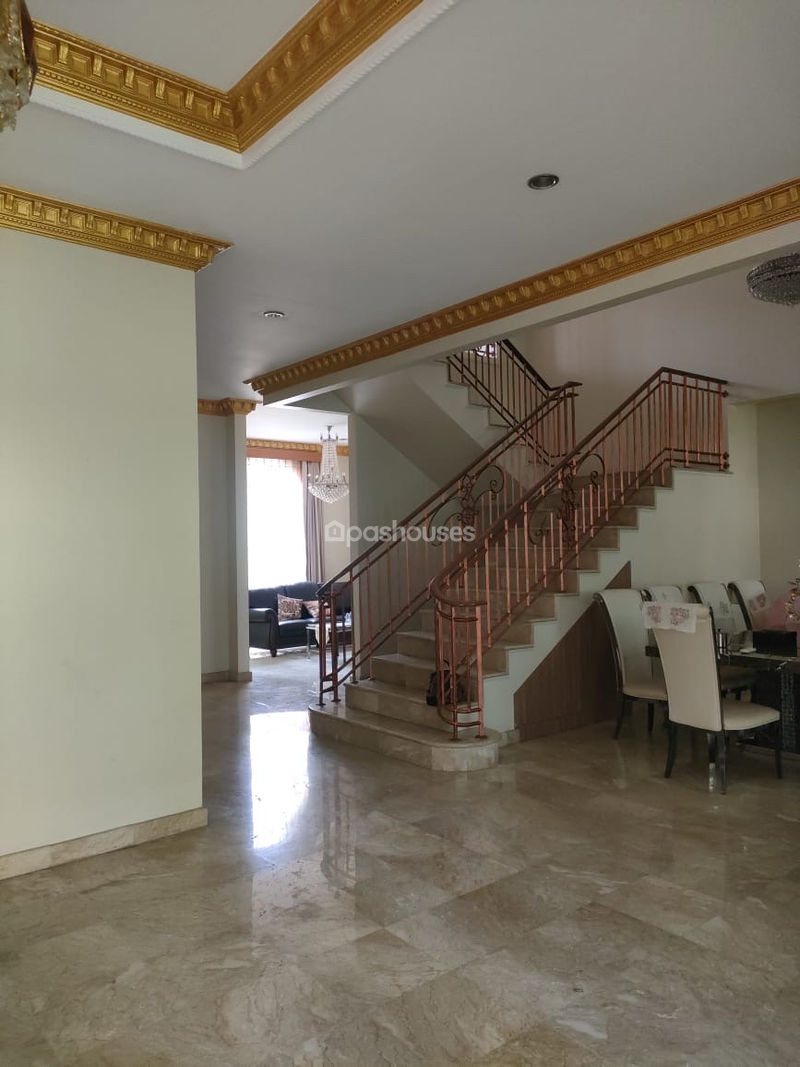 Perumahan Fontainebleau Golf Residence Kav.133