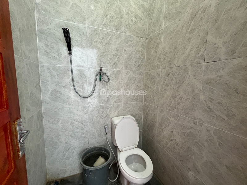 Perumahan Graha Melasti Blok FE1 No.20