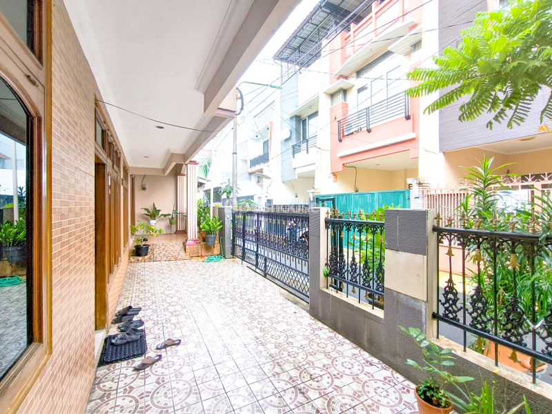 Jalan Tanjung Duren Selatan 2