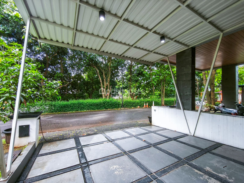 Legenda Wisata Zona Picasso Blok K5/10