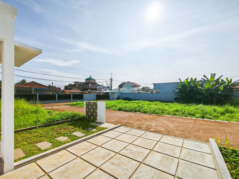 Jalan Serua Bulak Raya