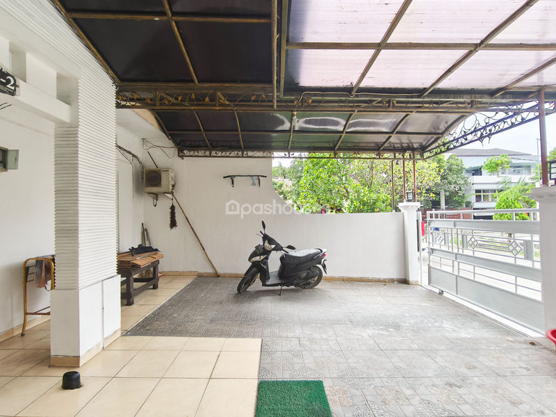 Villa Mutiara Gading 3 Cluster Verona Blok C3 No.2