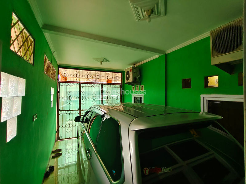 Perumahan Bumi Insani Blok B1 No.11