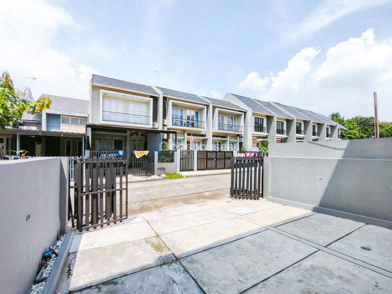 Bukit Golf Riverside Cluster Orchid Blok E17/21B