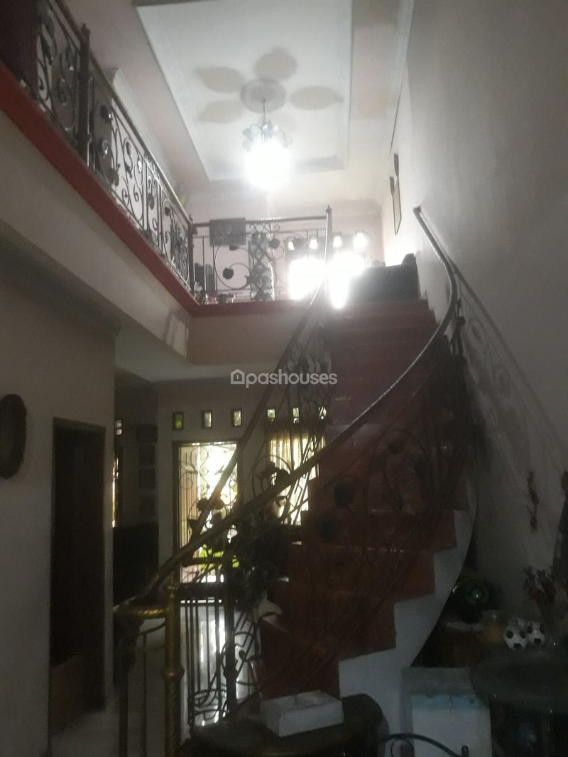 Jalan Pengadegan Timur