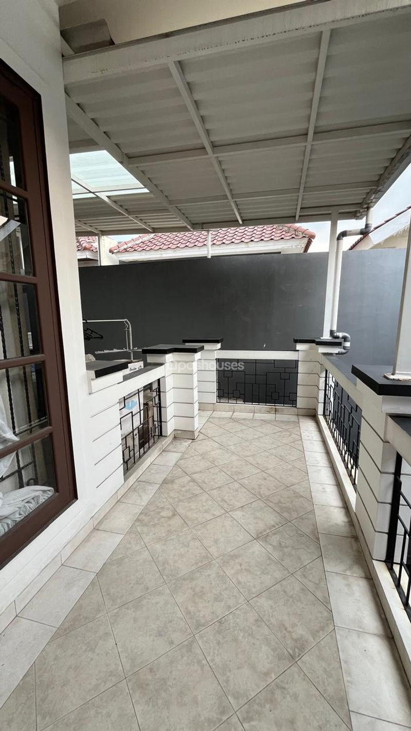 Legenda Wisata Zona Picasso Blok K5/10