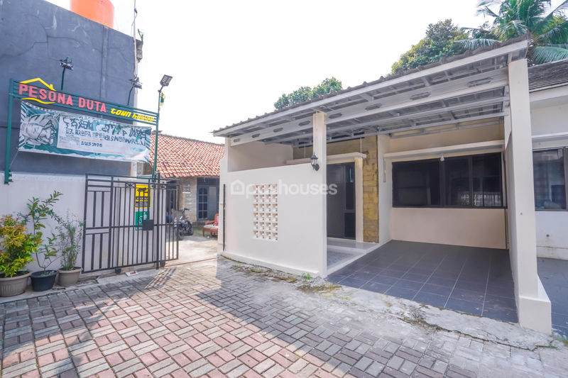 Pesona Duta Town House