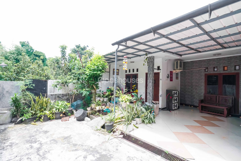 Perumahan Kavling UI Sektor Barat Blok A No.1E