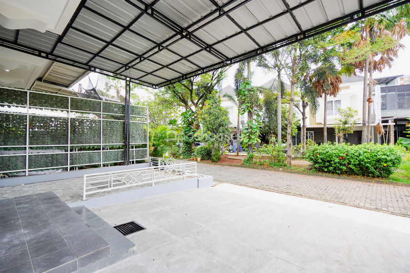 Springville Residence